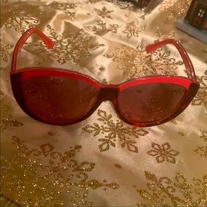 Excellent condition coral Fendi sunglasses